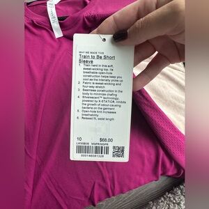 BNWT train to be short sleeve sz 10